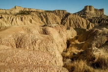 desert-bardenas-en-espagne-montagne-ravinée-photo-paysage